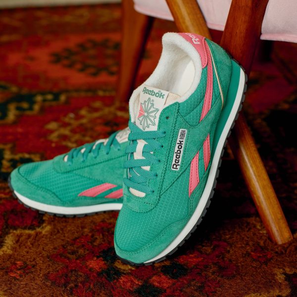 Women's Classic AZ Shoes - Image 2